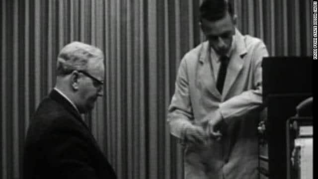 Milgram eksperiment lydighed